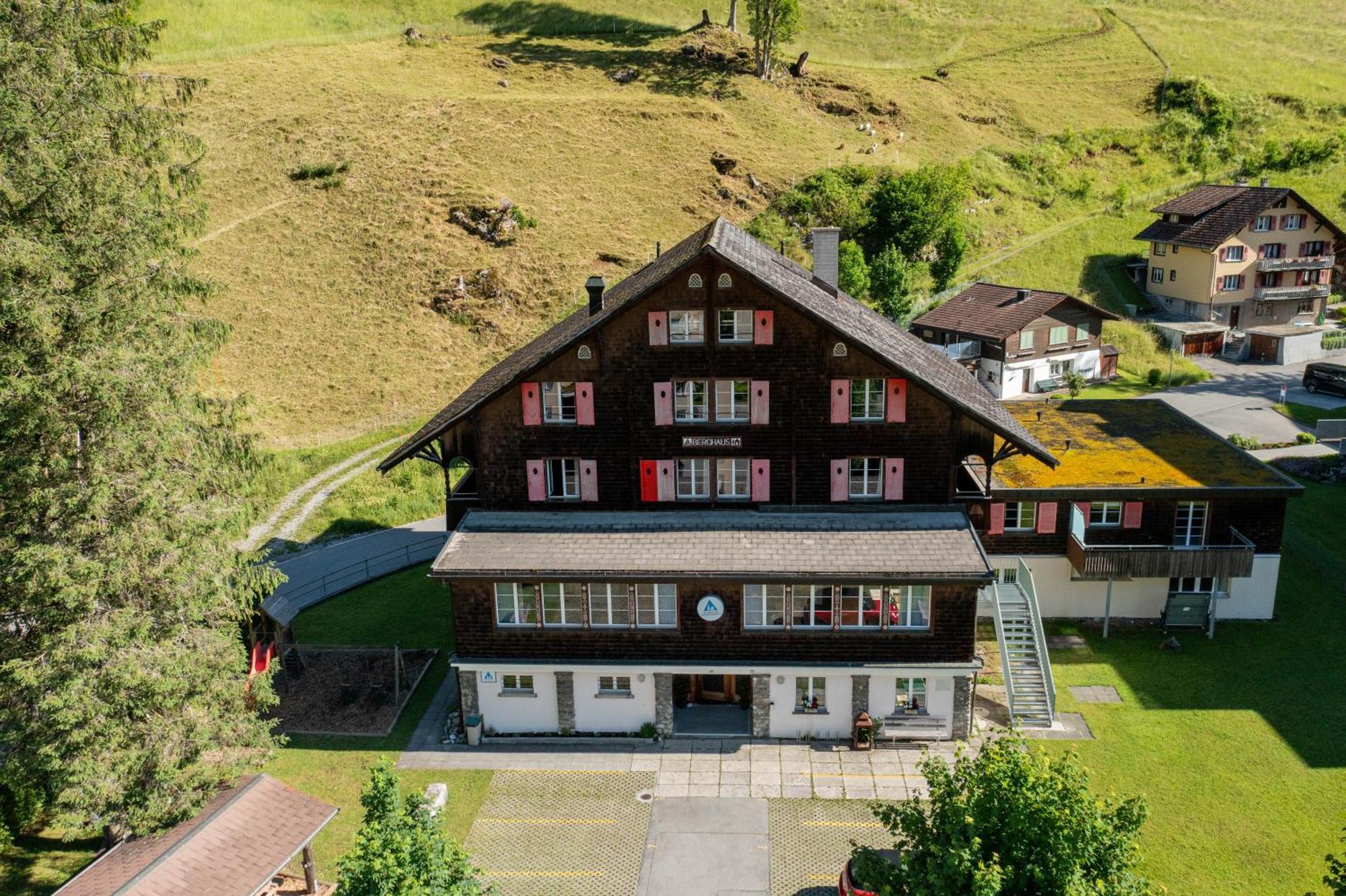 Engelberg Youth Hostel Eksteriør billede